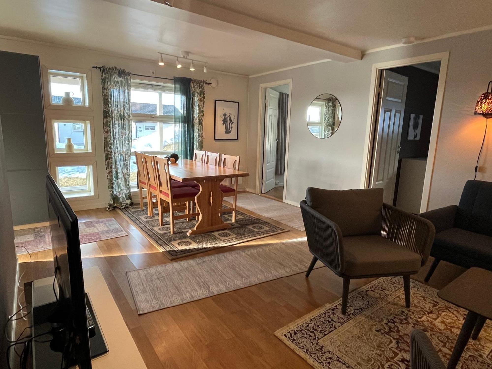 Lykkebo Apartment Тромсьо Екстериор снимка